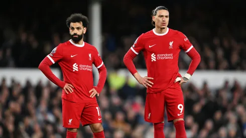 Darwin Núñez e Salah juntos pelo Liverpool
