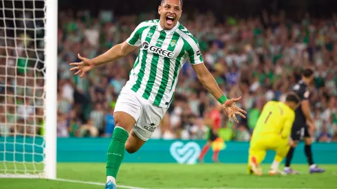 SEVILLE, SPAIN – SEPTEMBER 13: Vitor Roque of Real Betis celebrates after scoring the teams second goal during the LaLiga match between Real Betis Balompie and CD Leganes  at Estadio Benito Villamarin on September 13, 2024 in Seville, Spain. (Photo by Fran Santiago/Getty Images)
