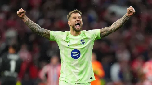 Iñigo Martínez em jogo do Barcelona contra o Atlético de Madrid
