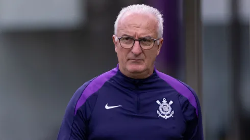 Dorival Júnior tem problemão para resolver no Corinthians envolvendo Memphis Depay. Foto: Rodrigo Coca/Corinthians
