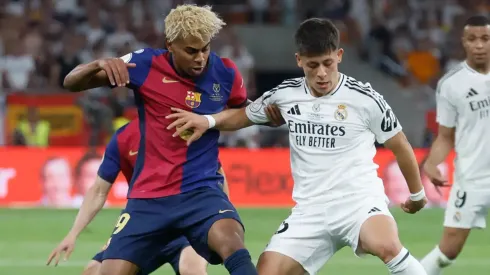 Lamine Yamal e Arda Guler disputam lance na final da Copa do Rei
