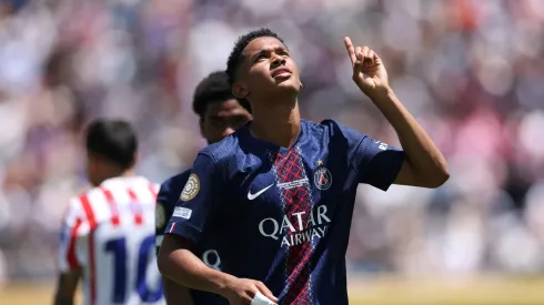Senny Mayulu comemora  gol do PSG no Mundial de Clubes
