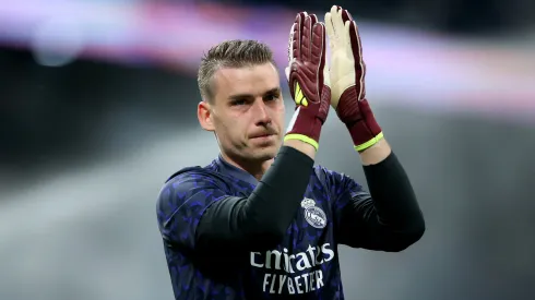 Andriy Lunin no aquecimento para partida do Real Madrid (Photo by Florencia Tan Jun/Getty Images) (Photo by Florencia Tan Jun/Getty Images)

