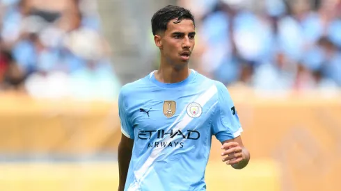 Vitor Reis em jogo do Manchester City

