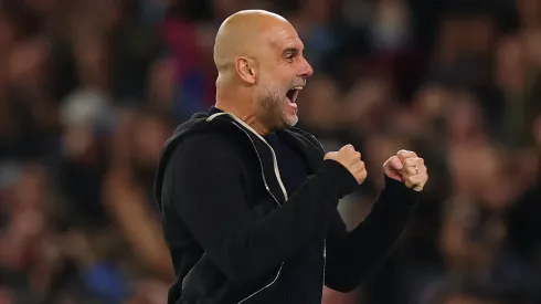 Pep Guardiola em jogo do Manchester City
