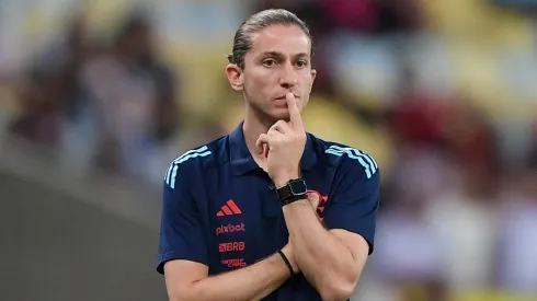 Filipe Luís, técnico do Flamengo. (Foto: Thiago Ribeiro/AGIF)
