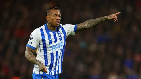 Igor Julio em ação pelo Brighton. Foto: Dan Istitene/Getty Images
