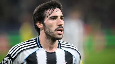 Sandro Tonali, meia do Newcastle – Foto: Stuart Franklin/Getty Images
