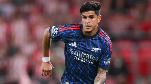 O zagueiro Hincapié em ação pelo Arsenal (David Ramos/Getty Images)
