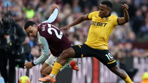 Jhon Arias em ação com a camisa do Wolverhampton ( Michael Steele/Getty Images)
