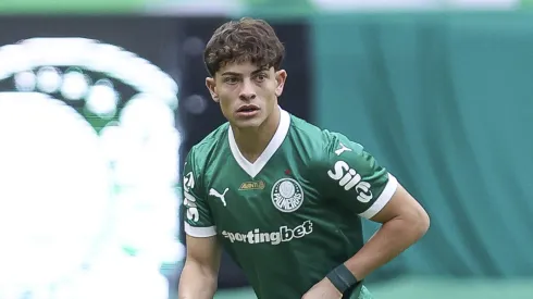 Milan terá que pagar R$ 126 milhões ao Palmeiras se quiser Giay. (Foto: Ricardo Moreira/Getty Images)
