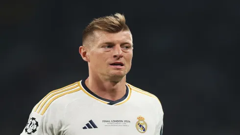 Toni Kroos em sua despedida do Real Madrid – Lars Baron/Getty Images
