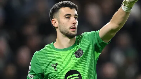 Joan García em campo pelo Barcelona. Foto: Mike Hewitt/Getty Images
