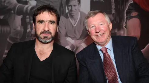 Cantona tem forte ligação a Alex Ferguson. Foto: Imago
