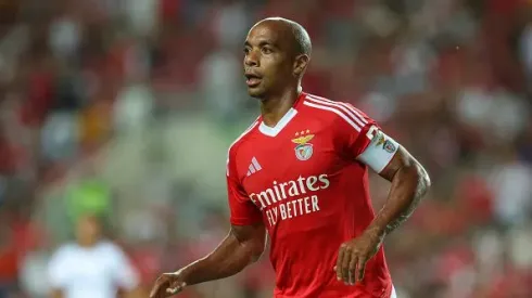 João Mário vem sendo questionado pelos torcedores. Foto: Getty Images
