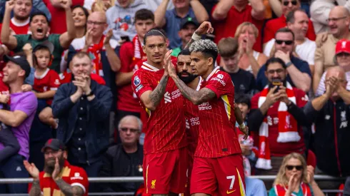 Darwin, Salah e Luis Díaz, jogadores do Liverpool. Foto: Imago 
