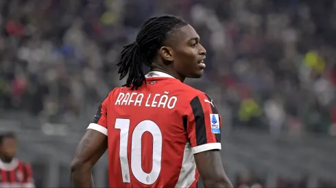 Rafael Leão frente ao Nápoles na Serie A. Foto: Imago 
