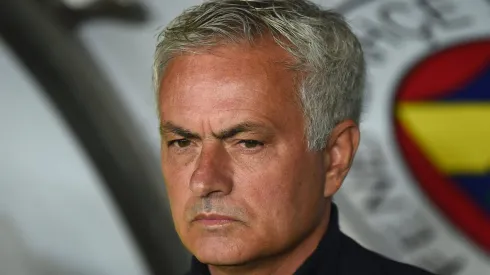  José Mourinho garante que ficará no Fenerbahçce. Foto: Imago.
