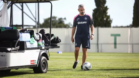Rui Borges comandou outro treino do Sporting em preparação ao clássico. Foto: Sporting CP
