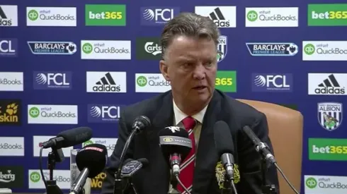 Manchester United Boss Van Gaal Blasts Robin Van Persie