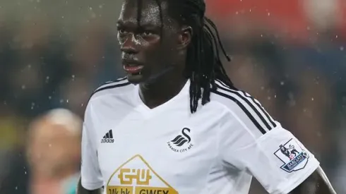 Crystal Palace Table £6million Bid for Bafetimbi Gomis
