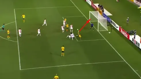 Tim Cahill scores bicycle kick to put Australia in Asian Cup semi