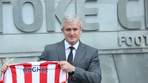 Mark Hughes agrees new Stoke City deal