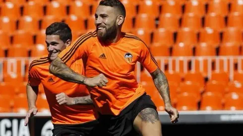 Manchester City complete Nicolas Otamendi transfer