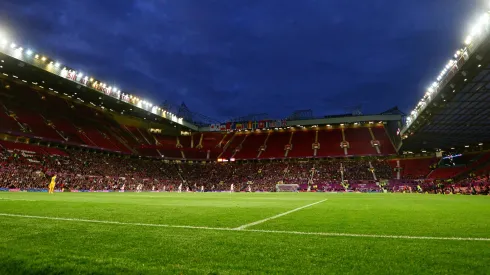 Pros and cons to Man United hiring Mourinho