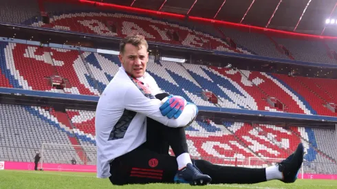 Manuel Neuer out for season after skiing accident