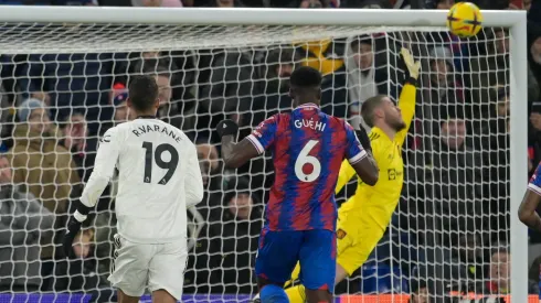 Late Olise stunner grabs Palace a point versus Man United