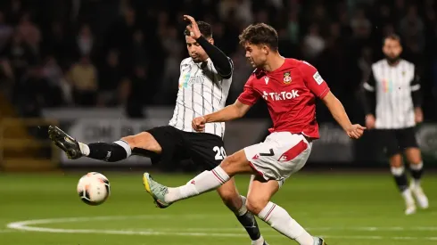 Wrexham, Notts County on course to break records in title race