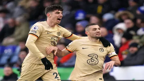 Chelsea put three past Leicester in impressive away win