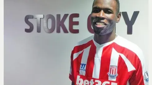 Stoke City Sign Mame Biram Diouf and Teixeira