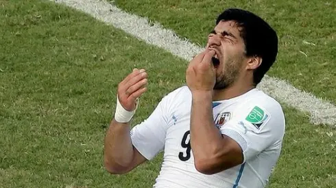 FIFA Bans Luis Suarez For 9 International Matches and From Soccer For 4 Months