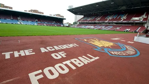 Pr Shoot – Premier League PR Shoot 15/08/2012 – Upton Park – 15/8/12 VML Stadium Shoots – West Ham United Mandatory Credit: Action Images / Alan Walter