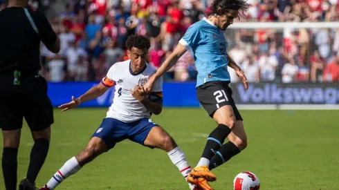 Edinson Cavani move helps Uruguay at World Cup