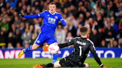 Leeds, Leicester draw opens door at bottom of EPL table