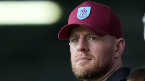 JJ Watt gets first-hand look at Burnley with local pub crawl