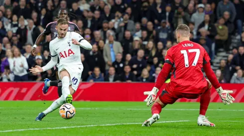 Tottenham sinks Fulham to go top of Premier League