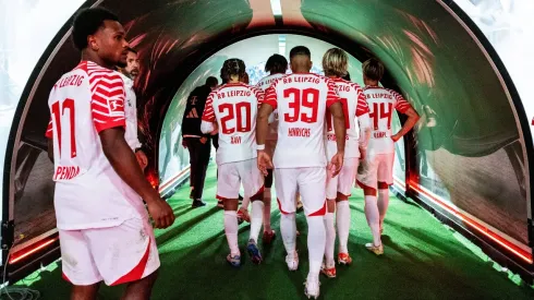 What do the position numbers mean in soccer?