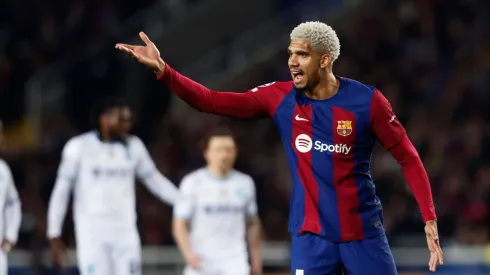 Barcelona willing to sell Ronald Araujo in summer for huge price