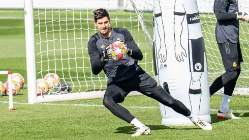 Thibaut Courtois tears meniscus, status uncertain for season
