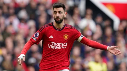 Fernandes to consider United future amid lack of silverware