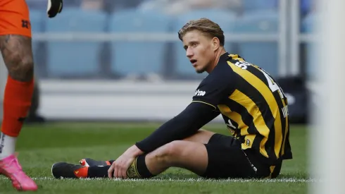 Vitesse to go bankrupt? Ex-Chelsea players donate to save club