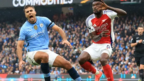 Manchester City escapes with a point against ten-man Arsenal