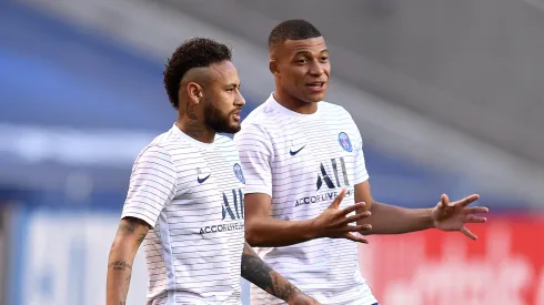 eymar revealed that Kylian Mbappé felt "a little jealous" of his close friendship with Lionel Messi during their time together at Paris Saint-Germain.