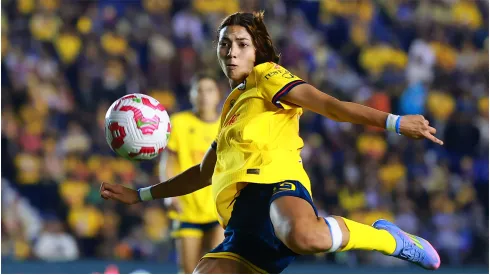 Montserrat Saldivar of Mexico a game with America