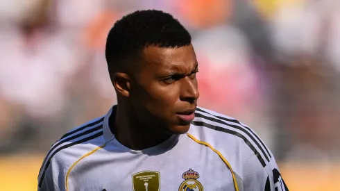 PSG president Nasser Al-Khelaïfi recently said, “I wish him the best at Real Madrid, with all my heart,” signaling a softening of relations after months of conflict.