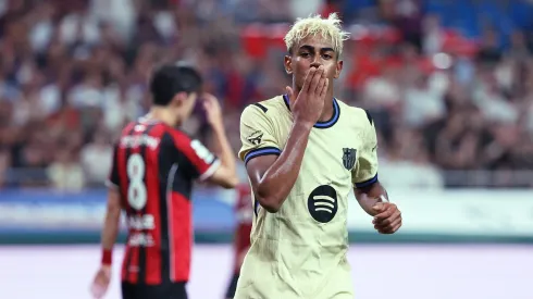 Despite trailing 2–1 after goals from Cho Youngwook and Yazan Al-Arab, Barça responded with six unanswered goals to dominate the match.